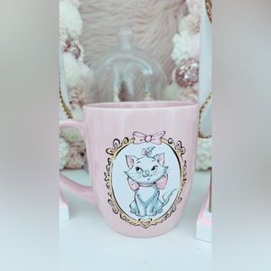Pink marie mug